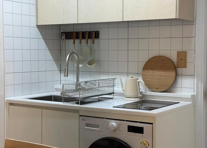 아파트 New Cozy Stay, 10 Min To Hongdae, Itaewon, 2 Min To Daeheung Stn, Park View