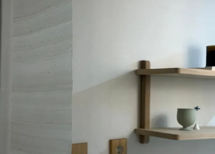 New Cozy Stay, 10 Min To Hongdae, Itaewon, 2 Min To Daeheung Stn, Park View