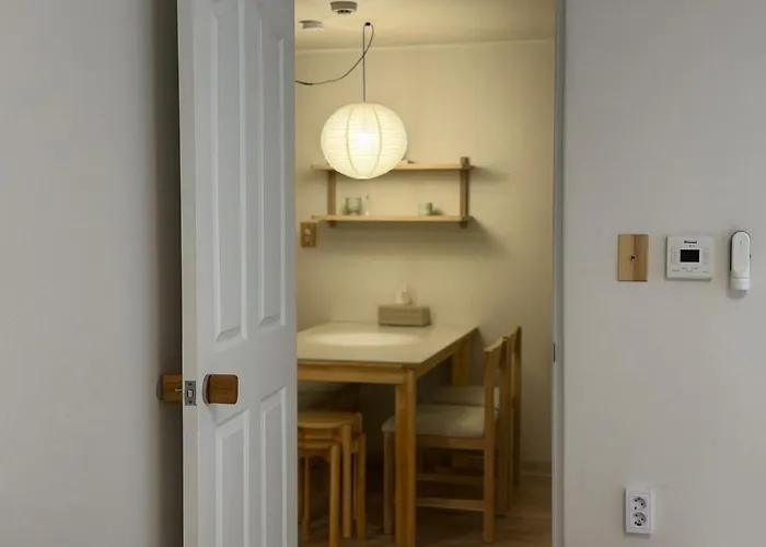 New Cozy Stay, 10 Min To Hongdae, Itaewon, 2 Min To Daeheung Stn, Park View 아파트 *