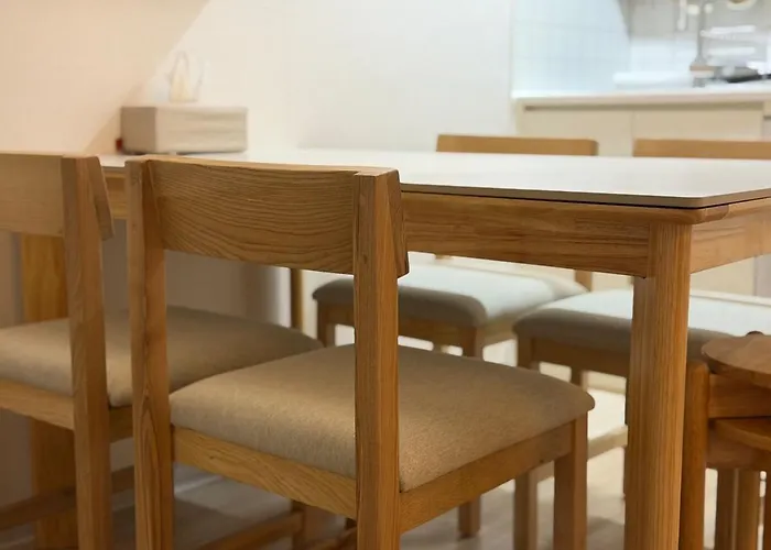 New Cozy Stay, 10 Min To Hongdae, Itaewon, 2 Min To Daeheung Stn, Park View 아파트 *
